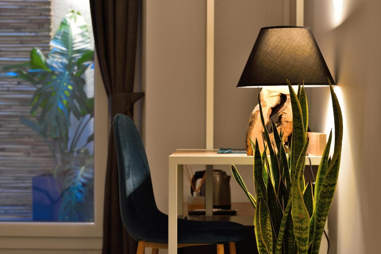 Almari Bed & Breakfast กาญารี ภายนอก รูปภาพ